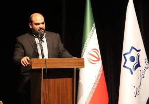 اجرای تئاتر خیابانی در پیاده راه فرهنگی ، پارکها و محلات – برگزاری آواهای سنتی گیلان در تالار بزرگ شهر