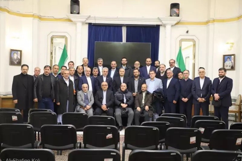 آیا هزینه سفر استاندار و برخی کارمندان گیلان به روسیه با خرج دولت بوده یا اتاق بازرگانی؟